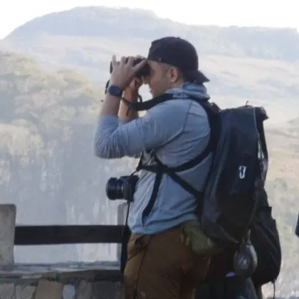 Birding the canyon rim
